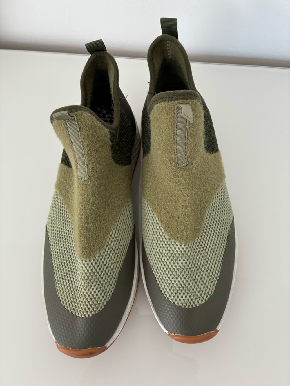 Woman’s Sz 7.5 Urban Sport by J/Slides Tacey Slip-On Sneakers Multi Greens